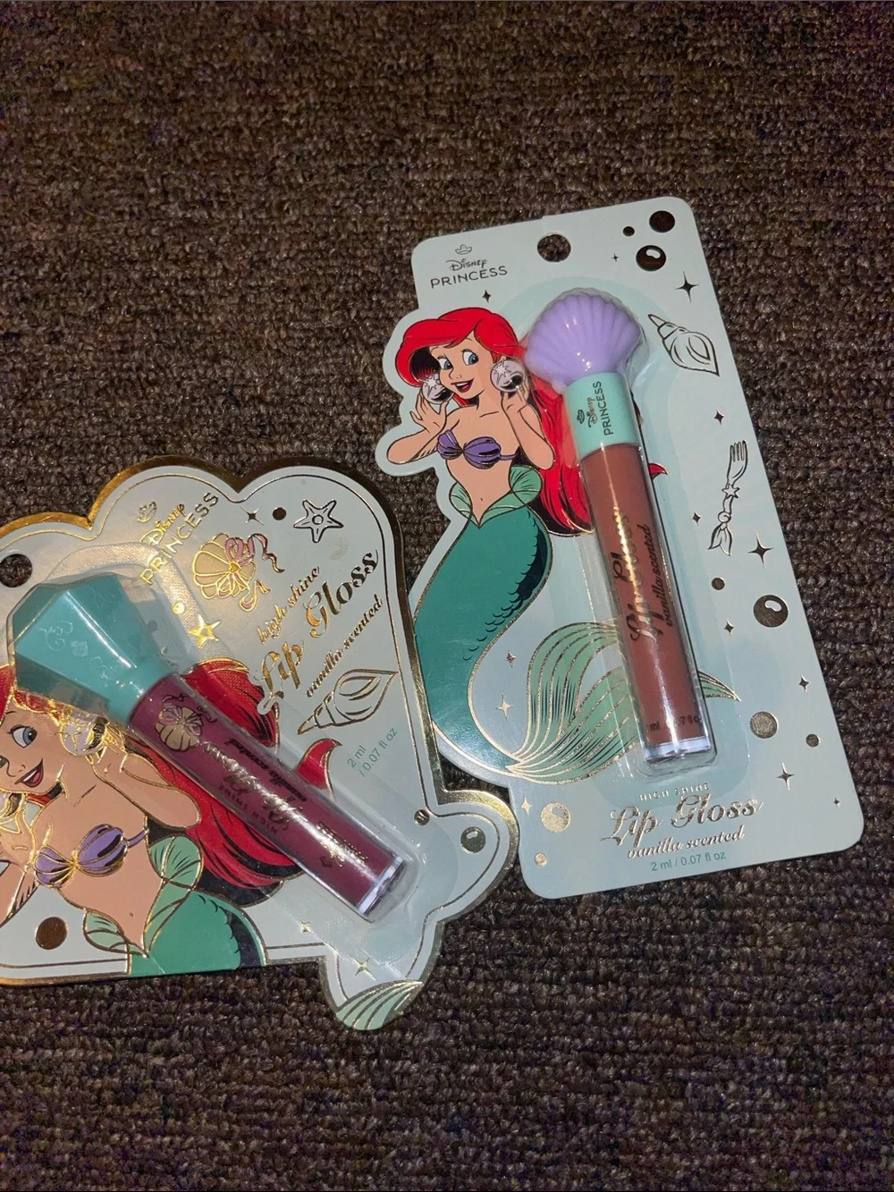 Disney Princess Lip Gloss Set - Assorted Shades (vanilla scented)